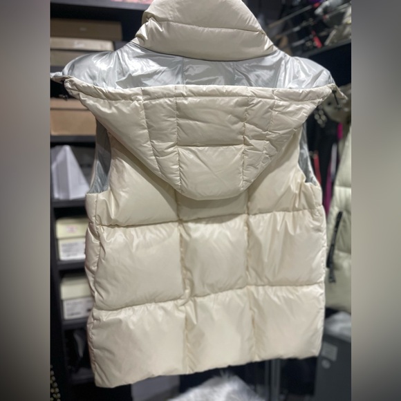 MONCLER
Off-White Luzule Down Vest - Picture 9 of 14